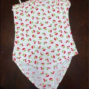 NWOT Girl’s swimsuit